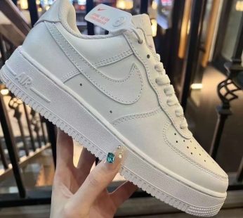 Nike Air Force 1 Casual Sneakers