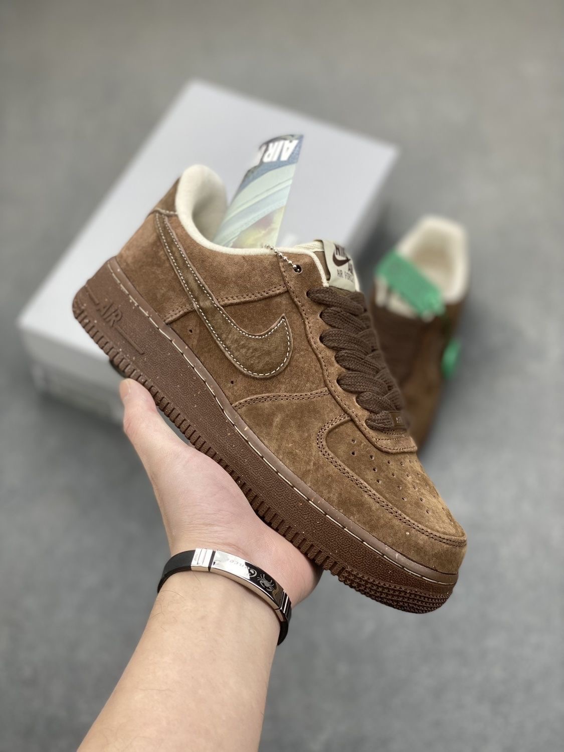Air Force 1 “Wheat Brown” Sneakers (FQ8901)